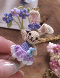 鈎織棒花小兔頸鏈 Handmade Crochet Bunny Holding Flower Necklace – Dimensional Cute Pendant